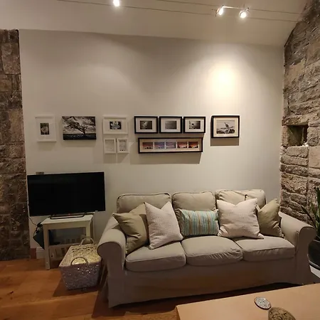 The Burren, Cozy Cottage, County Clare Апартаменты Carran (Clare)