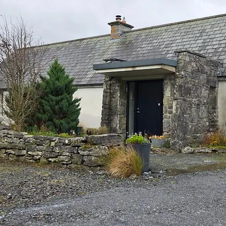 The Burren, Cozy Cottage, County Clare Apartmán *