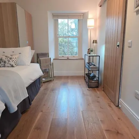 The Burren, Cozy Cottage, County Clare Апартаменты *