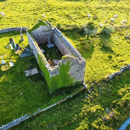 The Burren, Cozy Cottage, County Clare Apartmán *