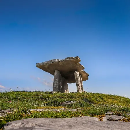 The Burren, Cozy Cottage, County Clare Carran (Clare)